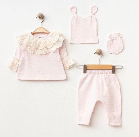 طقم 4 قطع مع دانتيل / قطن