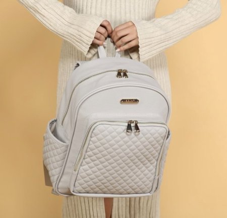 شنطة ظهر جلد بتصميم كلاسيكي مميز