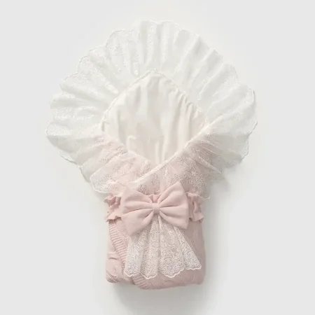 كوت صوف مبطن فرو مع دانتيل